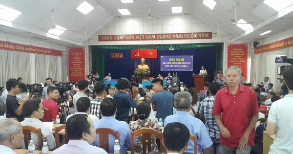 Đoàn ĐBQH TP Hồ Chí Minh tiếp xúc cử tri quận 2: Người dân yêu cầu trả đất thu hồi lố trong dự án Khu đô thị mới Thủ Thiêm