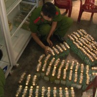 Phát hiện cơ sở “biến” 1.087 chai dầu chổi thành dầu tràm