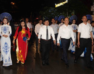 Hà Nội chính thức khai trương không gian đi bộ phố Trịnh Công Sơn