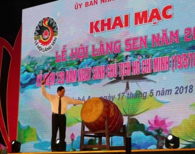 Long trọng khai mạc Lễ hội Làng Sen năm 2018