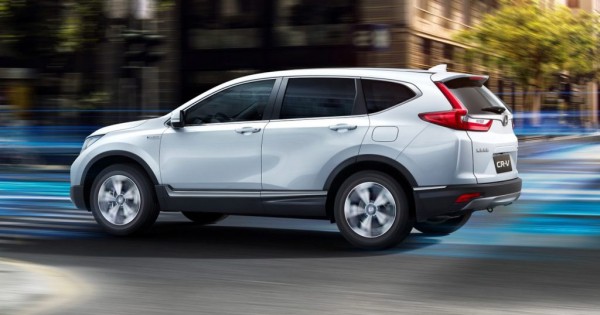 Giá xe ôtô hôm nay 23/5: Honda CRV 2018 tăng nhẹ 5 triệu đồng trong tháng 5