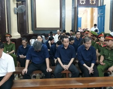 Xét xử đại án tại Trustbank: Bị cáo Hứa Thị Phấn bị đề nghị 30 năm tù