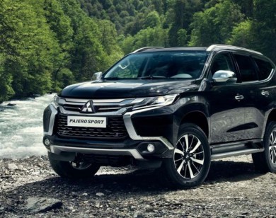 Giá xe ôtô hôm nay 31/5: Mitsubishi Pajero giảm mạnh 164 triệu đồng