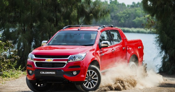 Giá xe ôtô hôm nay 11/6: Chevrolet Colorado 2018 giảm từ 30-50 triệu đồng