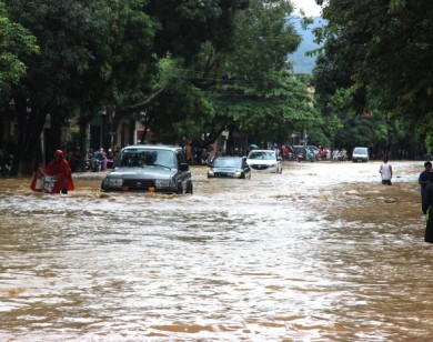 Thủ tướng Chính phủ yêu cầu khẩn trương khắc phục hậu quả mưa lũ