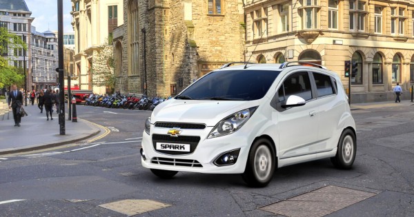 Giá xe ôtô hôm nay 10/7: Chevrolet Spark giảm từ 30-60 triệu đồng