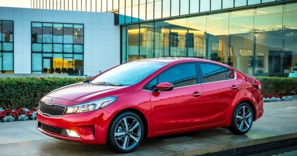 Giá xe ôtô hôm nay 27/7: Kia Cerato có giá từ 499-635 triệu đồng