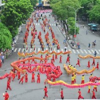 Tưng bừng lễ hội đường phố tại Hồ Gươm