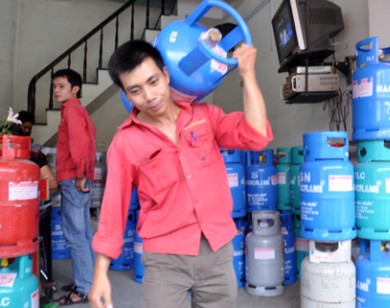 Ngày mai (1/8), giá gas tăng 8.000-10.000 đồng/ bình 12 kg