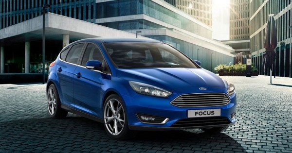Giá xe ôtô hôm nay 3/8: Ford Focus 2018 giảm 60 triệu đồng