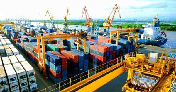 Thâm hụt thương mại 47 triệu USD trong nửa đầu tháng 8