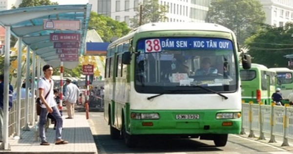 Xe buýt TP Hồ Chí Minh: Loay hoay tìm lối đi