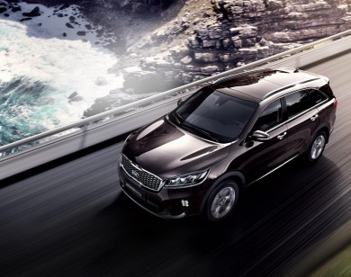 Giá xe ôtô hôm nay 18/9: Kia Sorento 2018 có giá 799-949 triệu đồng