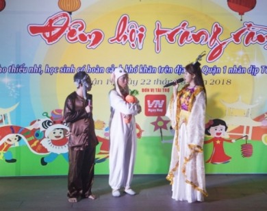 VN Ngày nay tặng quà Trung thu cho hơn 200 trẻ em có hoàn cảnh khó khăn