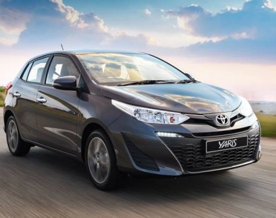 Giá xe ôtô hôm nay 27/9: Toyota Yaris có giá 650 triệu đồng