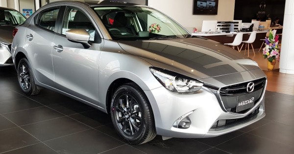 Giá xe ôtô hôm nay 4/10: Mazda 2 2018 có giá 529 triệu đồng