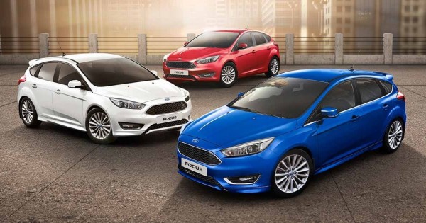 Giá xe ôtô hôm nay 14/10: Ford Focus cao cấp giảm mạnh