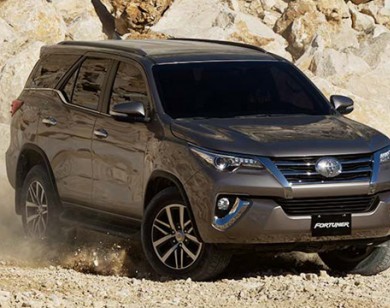 Giá xe ôtô hôm nay 24/10: Toyota Fortuner có giá 1,026 - 1,354 tỷ đồng