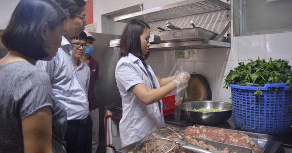 Hà Nội: Thành lập 3 đoàn "chấm điểm" công tác an toàn thực phẩm ở 30 quận, huyện