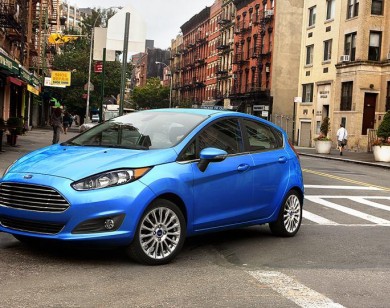 Giá xe ôtô hôm nay 5/11: Ford Fiesta giảm 50 triệu đồng