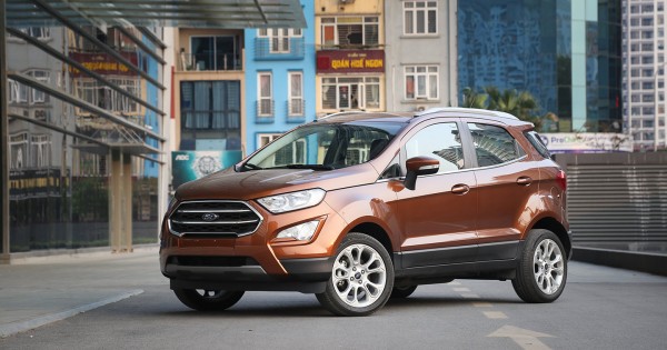 Giá xe ôtô hôm nay 7/11: Ford EcoSport giảm 10 triệu đồng