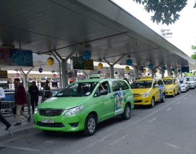 Thừa nhận không cạnh tranh nổi Grab, một doanh nghiệp Việt rút khỏi ngành taxi