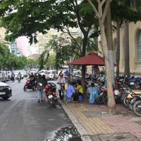 Xây dựng văn minh đô thị: Nghịch lý từ kinh tế vỉa hè