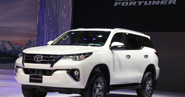 Giá xe ôtô hôm nay 22/11: Toyota Fortuner có giá 1,026 - 1,354 tỷ đồng