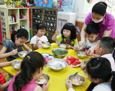 Tọa đàm trực tuyến về “Đảm bảo ATTP bữa ăn bán trú trong trường học trên địa bàn Hà Nội”