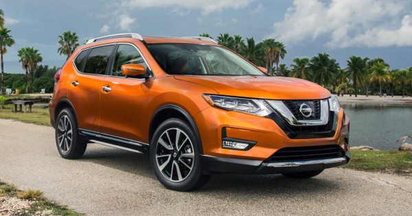 Giá xe ôtô hôm nay 2/12: Nissan X-Trail có giá 991-1.083 triệu đồng