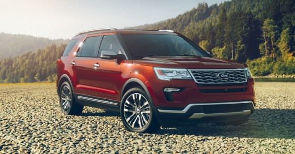 Giá xe ôtô hôm nay 4/12: Ford Explorer có giá giá 2.193 triệu đồng