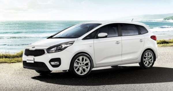 Giá xe ôtô hôm nay 5/12: Kia Rondo giảm 20 triệu đồng