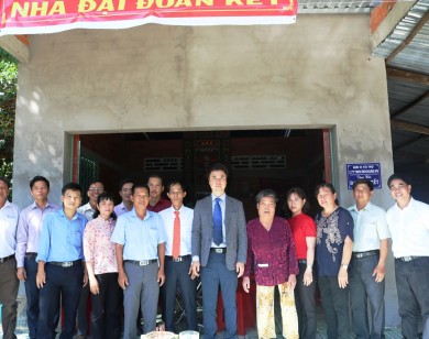 Woosung Việt Nam bàn giao hai căn nhà đại đoàn kết tại Tiền Giang