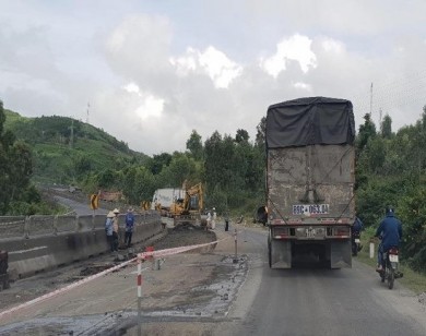 Bộ trưởng Bộ GTVT yêu cầu xử lý trách nhiệm mặt đường QL1 hư hỏng