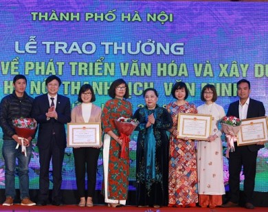 Trao thưởng 2 giải báo chí về xây dựng Đảng, xây dựng người Hà Nội thanh lịch văn minh