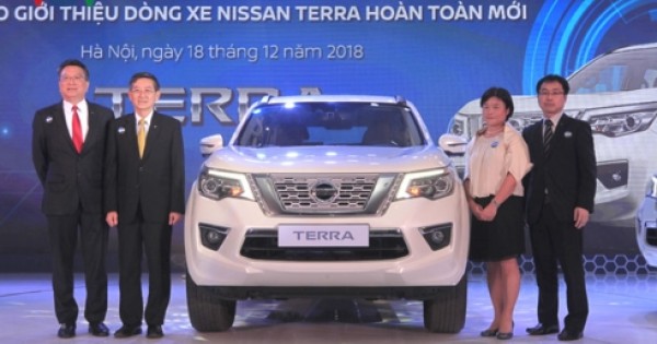 Ra mắt Nissan Terra 7 chỗ giá từ 988 triệu đồng, lấy cảm hứng từ xe bán tải
