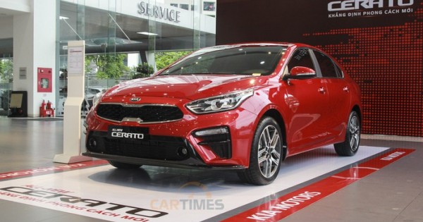 Giá xe ôtô hôm nay 20/12: Kia Cerato 2019 có giá 559-675 triệu đồng