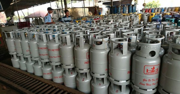 Từ hôm nay (1/1/2019), giá gas tăng 4.000 đồng/bình 12 kg