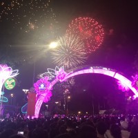 TP Hồ Chí Minh: Hàng ngàn người dân xuống đường cháo đón năm mới 2019
