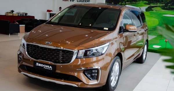 Giá xe Kia Sedona 2019 dòng MPV 7 chỗ sang trọng đẳng cấp