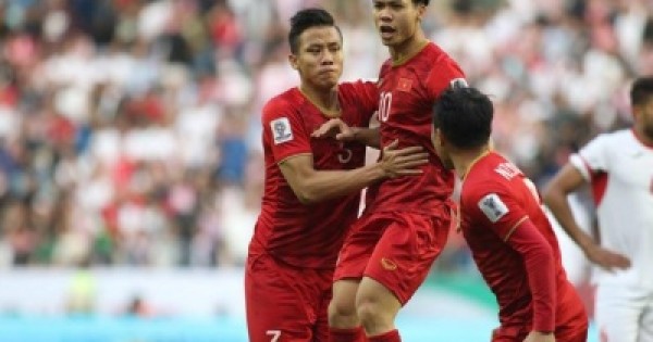 Việt Nam hạ Jordan trên chấm luân lưu