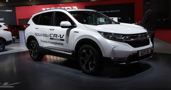 Giá xe ôtô hôm nay 29/1: Honda CRV tăng nhẹ