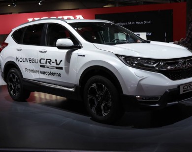 Giá xe ôtô hôm nay 29/1: Honda CRV tăng nhẹ