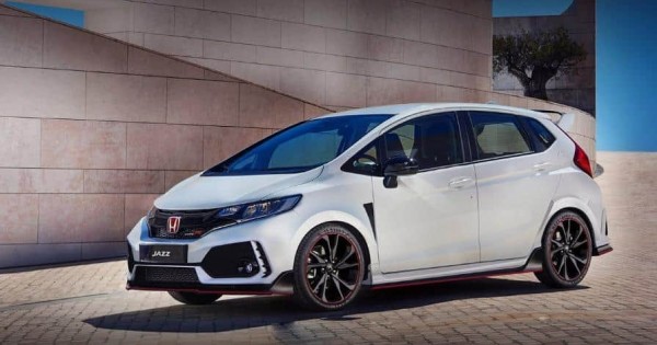 Giá xe ôtô hôm nay 5/2: Honda Jazz có giá 544-624 triệu đồng