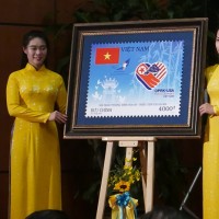 Phát hành đặc biệt bộ tem "Chào mừng Hội nghị thượng đỉnh Hoa Kỳ - Triều Tiên tại Hà Nội"