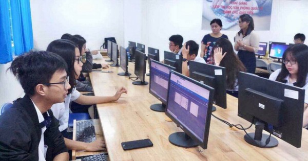 TP Hồ Chí Minh: Khảo sát năng lực ngoại ngữ của học sinh lớp 9