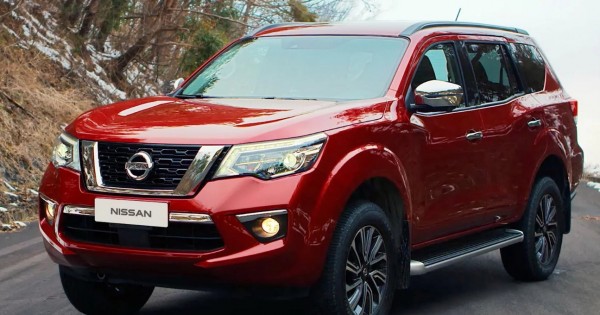 Giá xe ôtô hôm nay 18/4: Nissan Terra giảm mạnh 50-60 triệu đồng