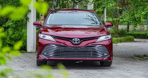 Toyota Camry 2019 chính thức có mặt tại Việt Nam