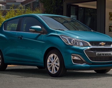 Giá xe ôtô hôm nay 2/5: Chevrolet Spark có giá 299-389 triệu đồng