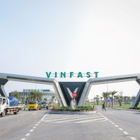 Vingroup cung cấp dịch vụ xe buýt điện